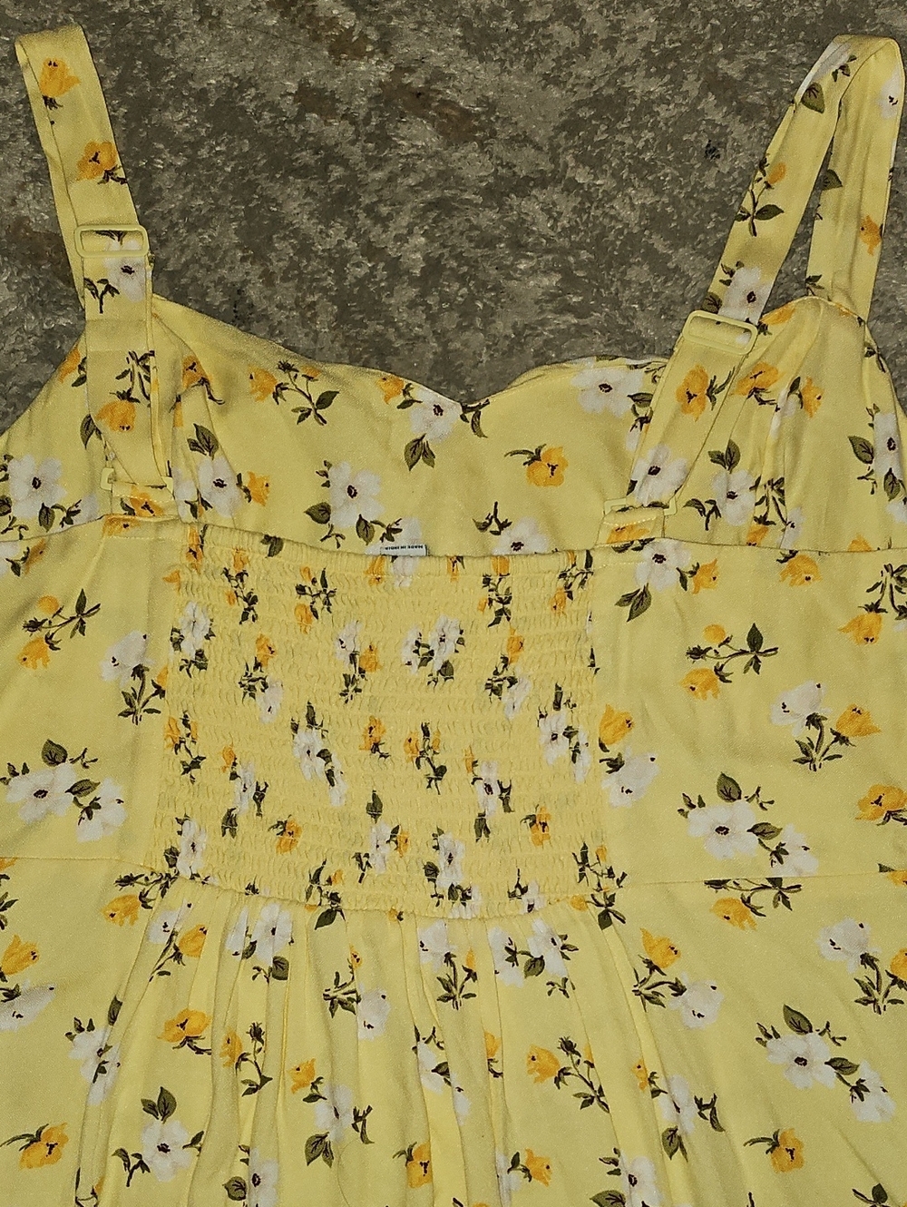 Old Navy Fit & Flare Smocked Back Floral Dress XL Petite - Picture 7 of 9